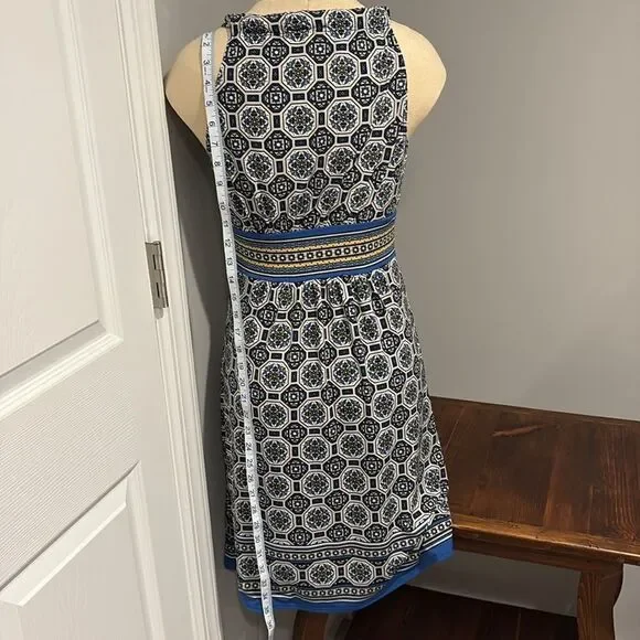 Max Studio Empire Dress V Neck Medallion  Size XS - Picture 8 of 13